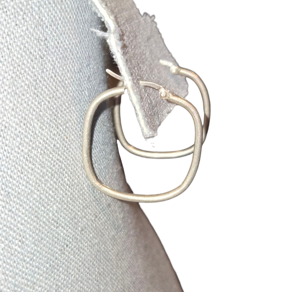 Sterling Silver 925 Marked Squared Hoop Hinged‎ Back Earrings 1.125"X1.125" - Picture 5 of 6